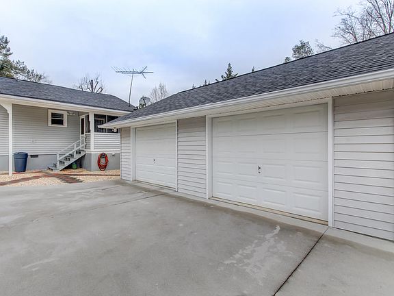 2nd image of 2436 NE Fair Dr
