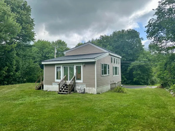 520 Smithfield Road, Oakland, ME 04963