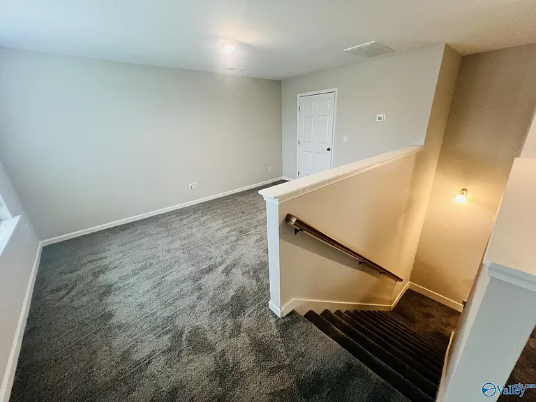 16423 Demi Dr — Photo 17