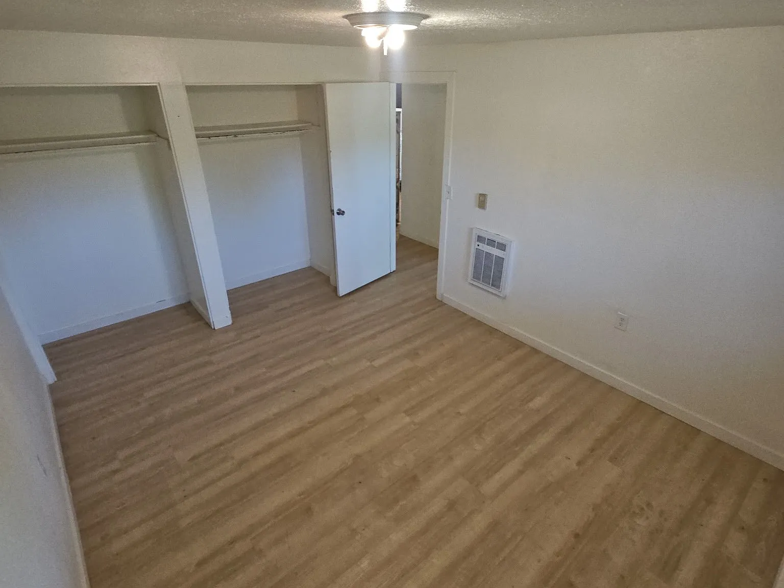 2 bed, 944 sqft, $800 — Photo 4