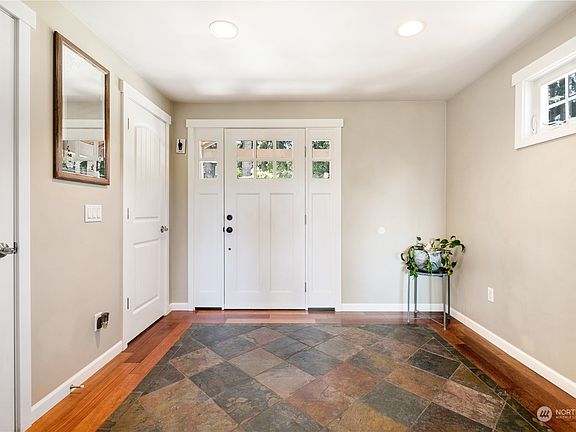 3rd image of 1243 Noble Fir Lane