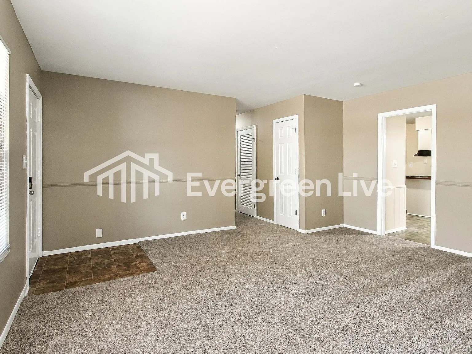3 bed, 1.5 bath, 1603 sqft, $1,645 — Photo 4