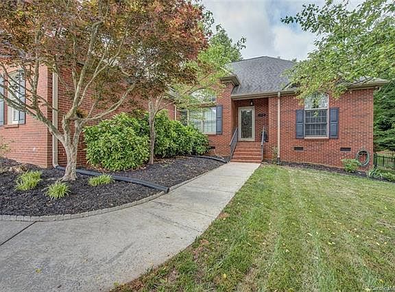 4th image of 3579 Waterford Ln