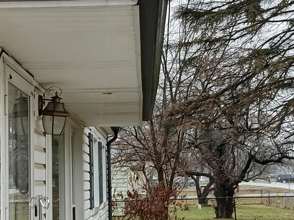 1396 Potter Blvd, Burton, MI 48509