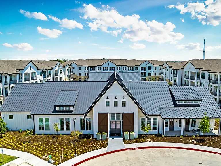 Atlas Bluewood Apartments — Photo 50