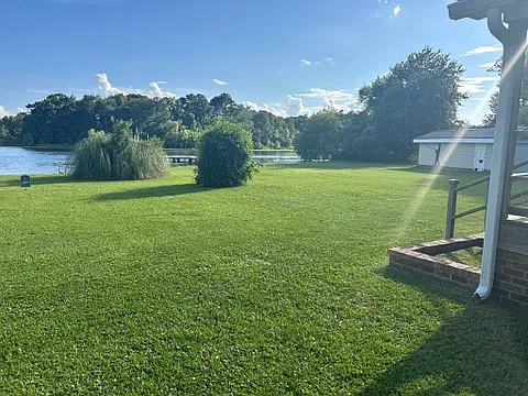 1221 Longpoint Rd — Photo 3