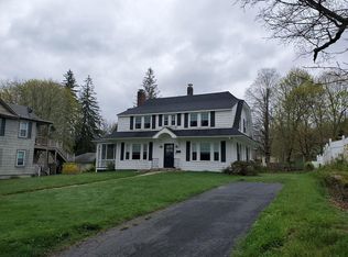 33 Columbus Ave, Southbridge, MA 01550
