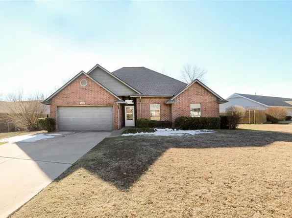 1008 Meadowlake Dr, Noble, OK 73068