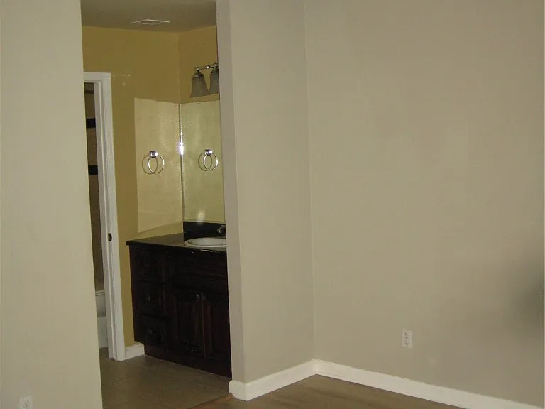 1709 Steamboat Dr — Photo 14
