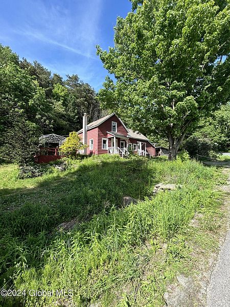 3rd image of 25 Kenyon Hill Road