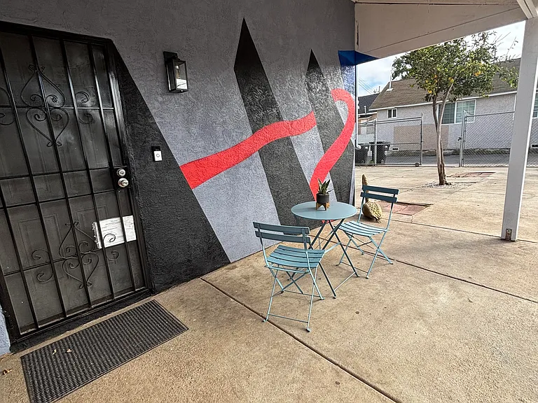 2971 Franklin Ave — Photo 33