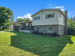 1437 N Seymour Rd, Flushing, MI 48433