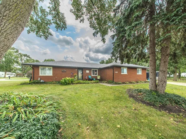 45997 Joseph St, Shelby Township, MI 48317
