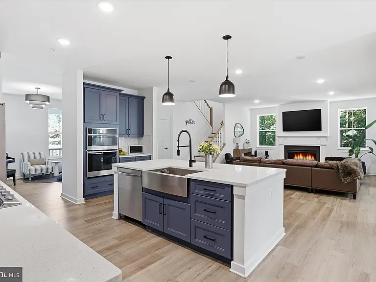 15717 Tierra Dr — Photo 8