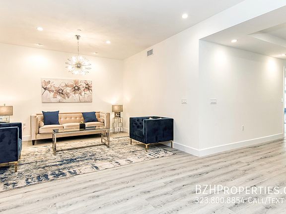 3rd image of 1237 1/2 S Holt Ave #205