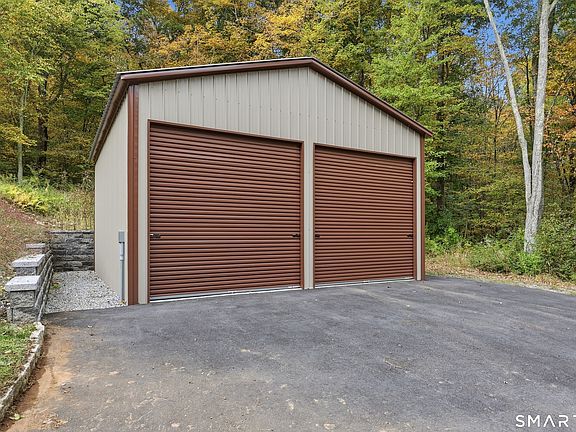 4th image of 258 South Road