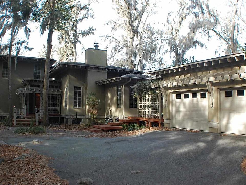 1st image of 82 Dolphin Point Drive