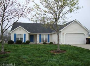 1702 Traywick Ct, Mc Leansville, NC 27301