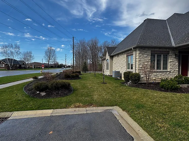 5 Wood Haven Dr #404 — Photo 24
