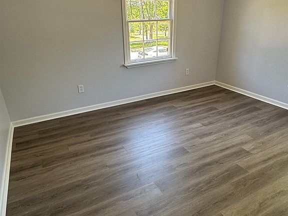 5th image of 2601 Blue Spring Rd NW