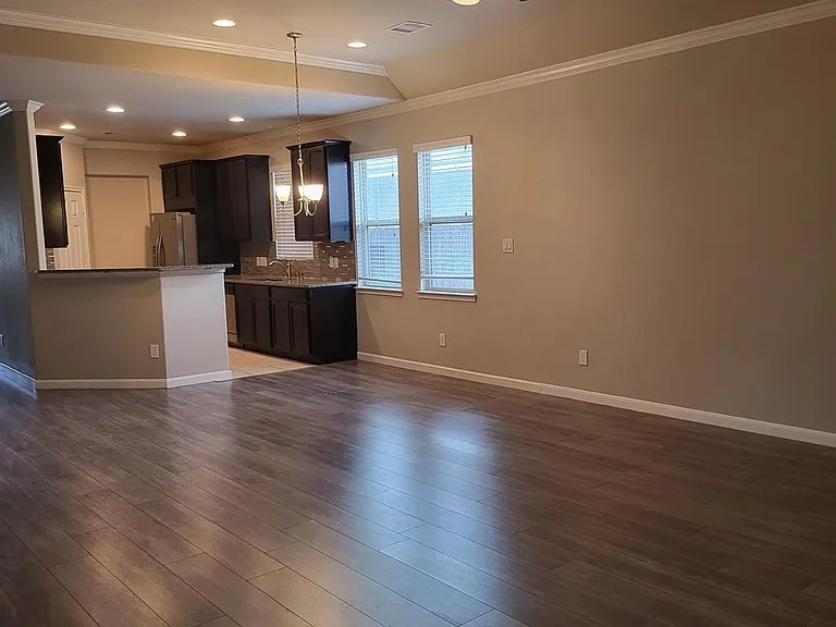 18711 Majestic Vista Ln — Photo 7