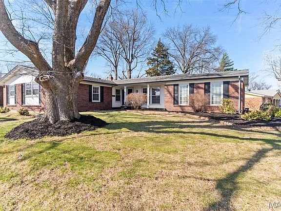 3rd image of 2185 Pohlman Rd