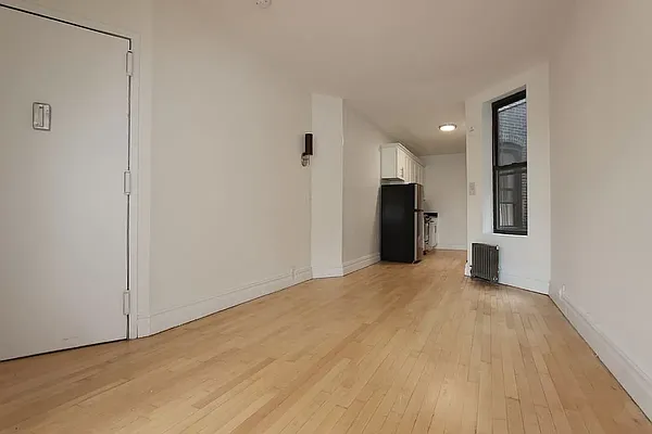 Rented by Compass | media 2