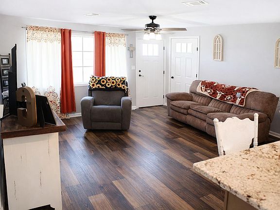 3rd image of 60287 Parham Gin Rd