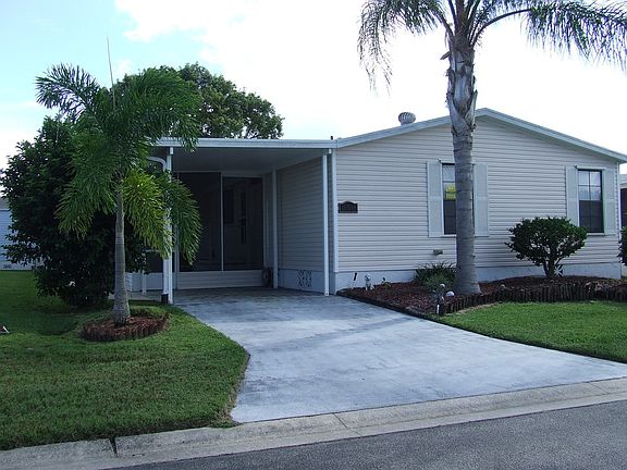 2nd image of 230 Bimini Cay Cir