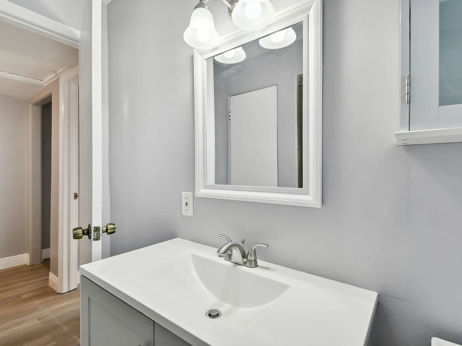4 bed, 3.0 bath, 2123 sqft, $866 — Photo 4