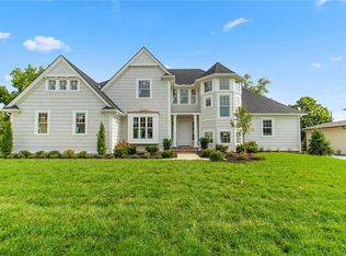 3908 Homestead Ct, Prairie Village, KS 66208