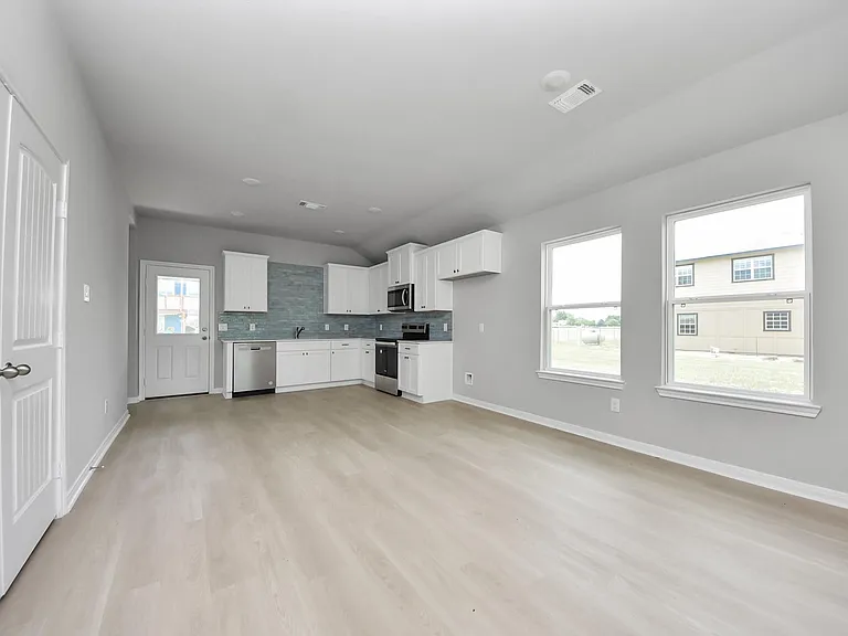1105 W Bayshore Dr — Photo 11