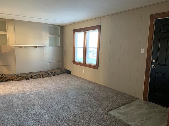 2nd image of 6224 Fontenelle Blvd
