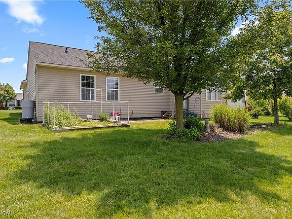 4th image of 38216 Pelican Lake Dr