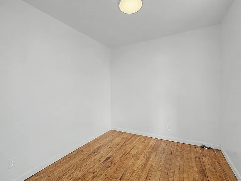 90 Stanton St #5A — Photo 8