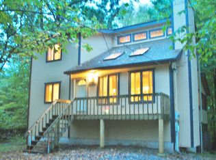 4263 Chestnut Hill Dr, Lake Ariel, PA 18436