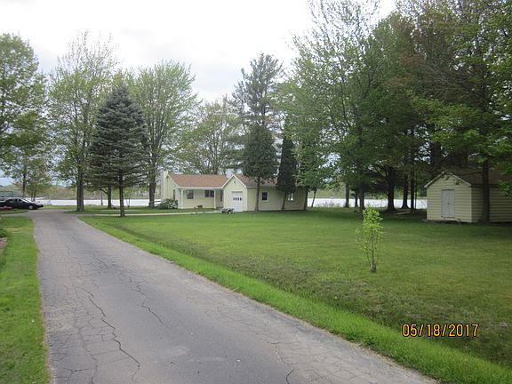  Go west down private lane