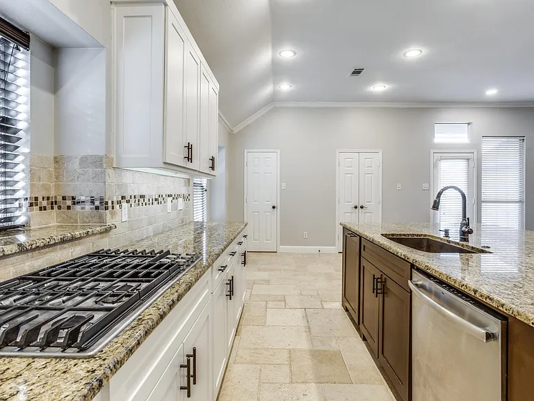 6415 Day Spring Dr — Photo 20