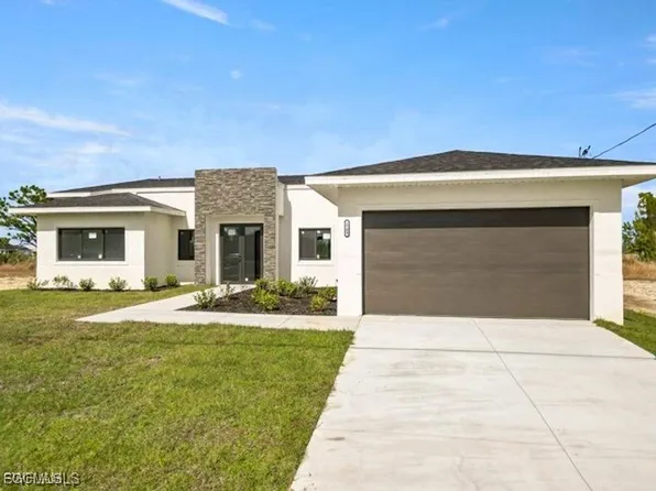 1709 NE 41st St, Cape Coral, FL 33909