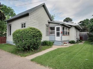 1317 Gohres St, La Crosse, WI 54603