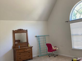 4035 Pointe Vecchio Cir, Cumming, GA 30040