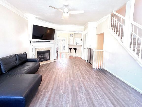 5th image of 1339 Pilgrim Lake Dr