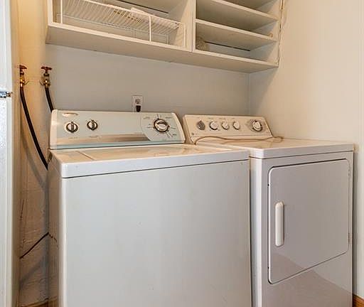 5th image of 1547 Severn Ln #6F