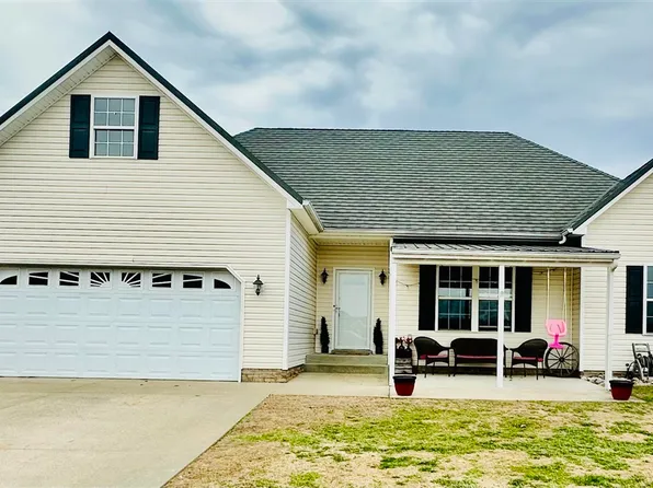 1011 Wintercress Ln, Bowling Green, KY 42104
