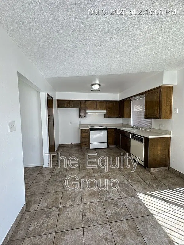 2 bed, 2.0 bath, $1,450 — Photo 2