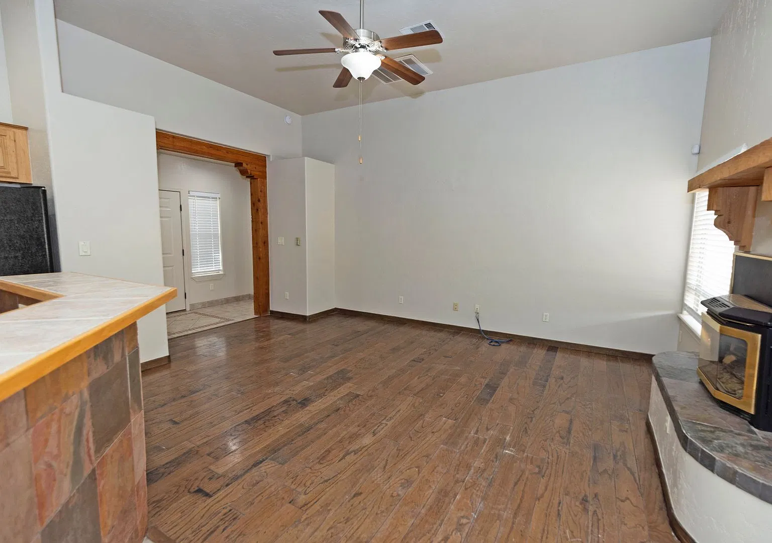 3394 Chimney Rock Road - 3BR - 2BA - Built in 1999 - New Carpet and Paint - Pet Friendly - $1695 — Photo 4