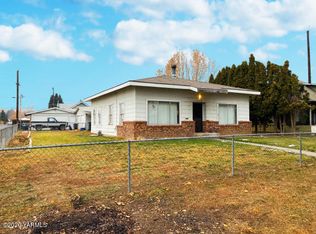 1518 Queen Ave, Yakima, WA 98902