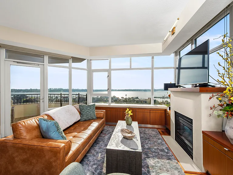700 W Harbor Dr W #1204 — Photo 31