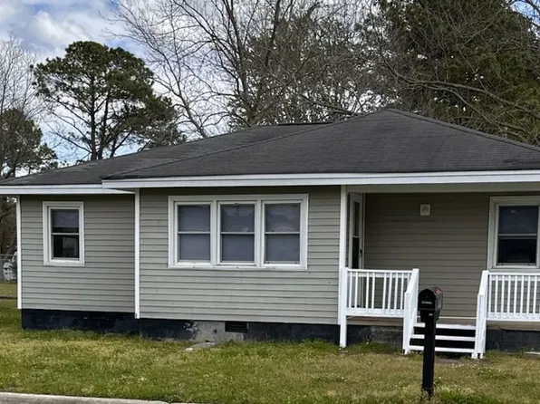 2447 Jones St, Winterville, NC 28590