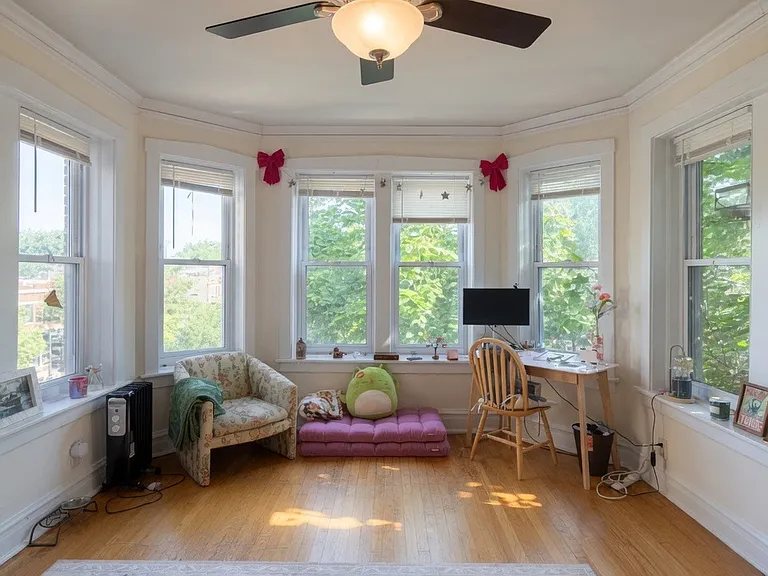 2555 W Eastwood Ave #3 — Photo 5